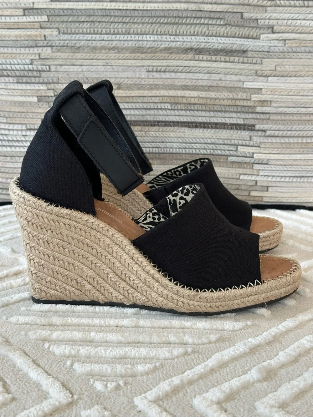 Toms Marisol Espadrille Wedge Oxford Black Comfort Sandals Size: 8